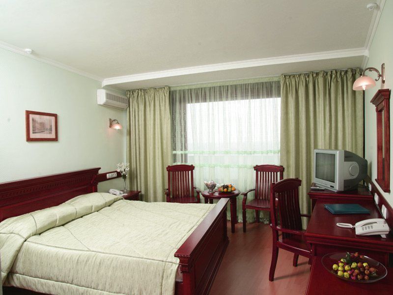 Salute Hotel Kiev Luaran gambar
