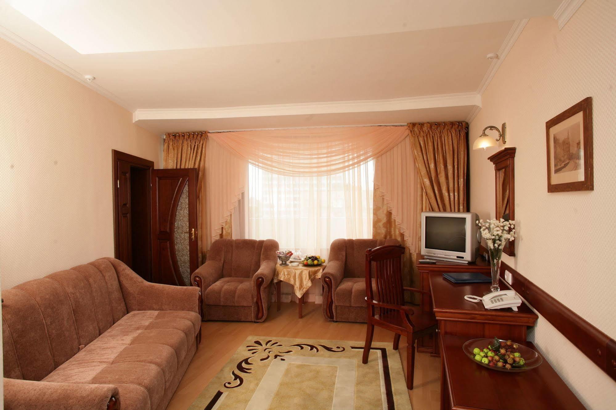 Salute Hotel Kiev Luaran gambar