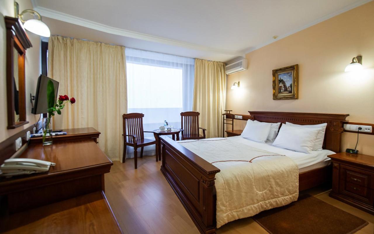 Salute Hotel Kiev Luaran gambar