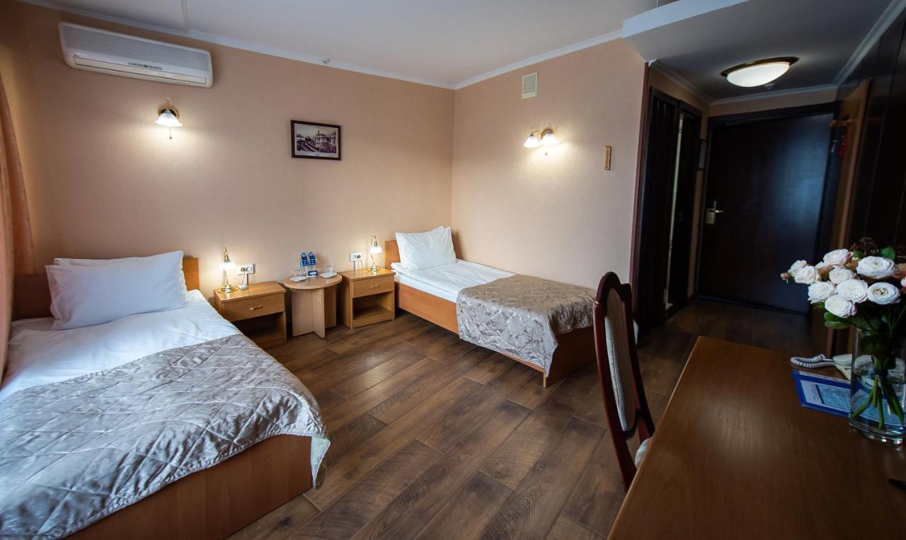 Salute Hotel Kiev Luaran gambar