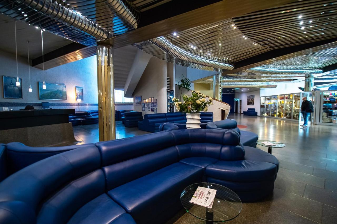 Salute Hotel Kiev Luaran gambar